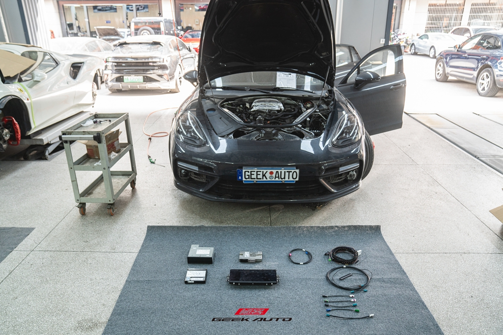保时捷新panamera971.1加装ACC变道辅助 pcm4.0改pcm6.0